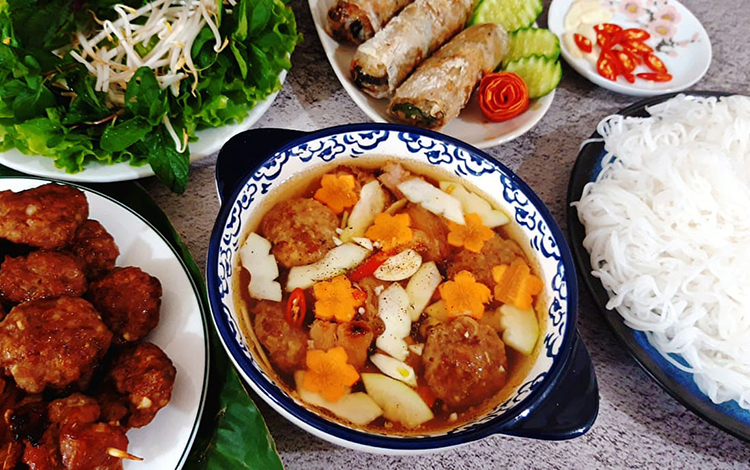 Bún chả là món ăn khoái khẩu của du khách quốc tế khi đến thăm Việt Nam